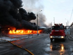 Xarkovda Şərqi Avropanın ən böyük bazarlarından biri yanır
